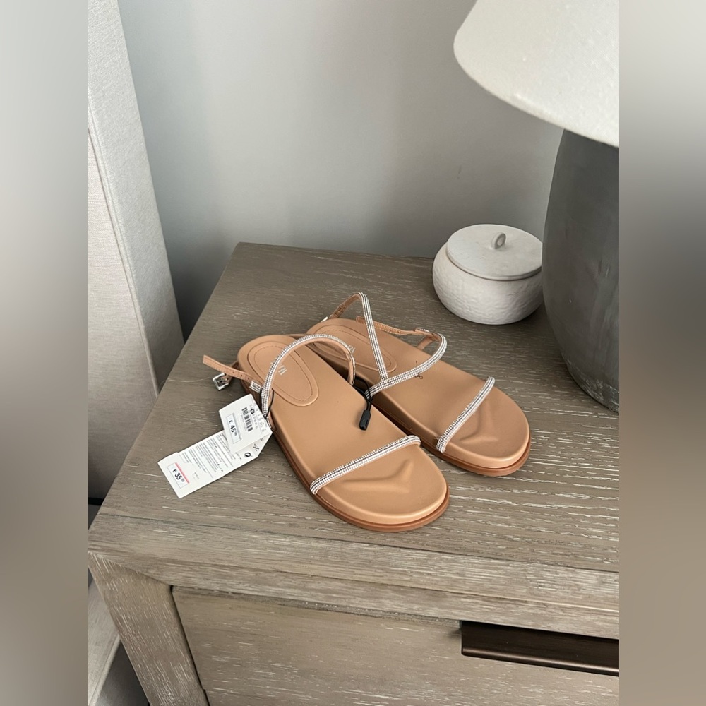 New Zara RHINESTONE FLAT SANDALS size 6.5